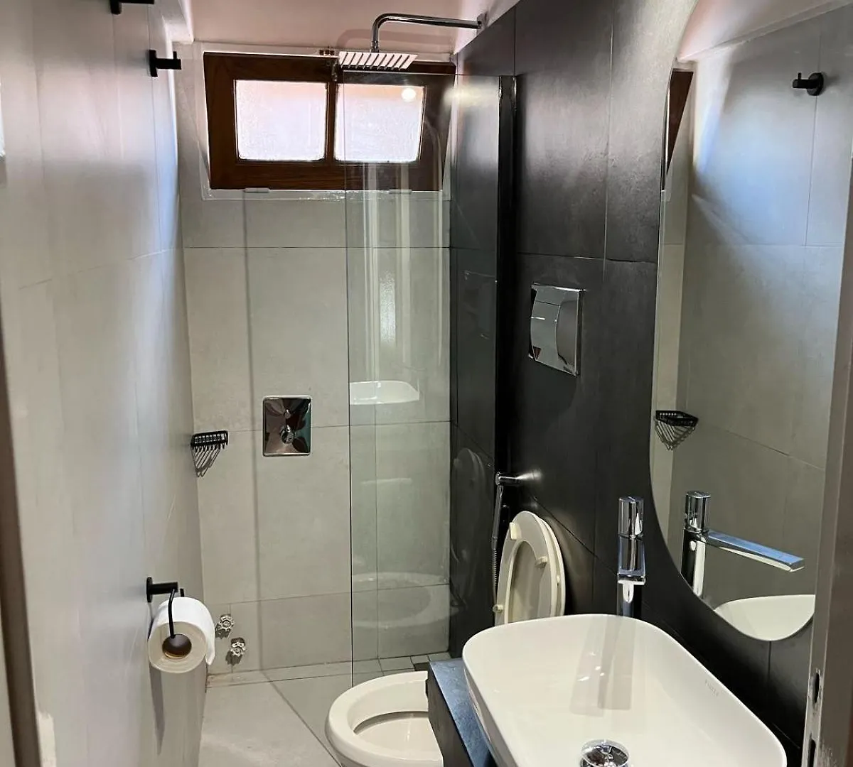 Apartamento Amplio Departamento Monoambiente A Metros Del Parque General San Martin Mendoza
